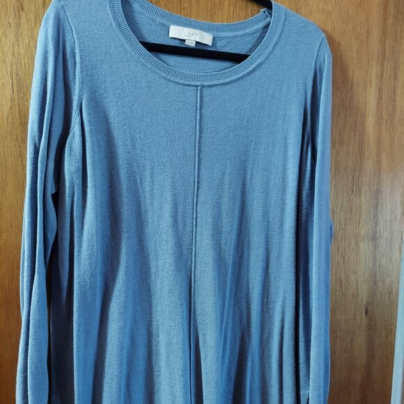 LOFT Lightweight Knit Tunic Length Sweater in Blue size L - Picture 1 of 1